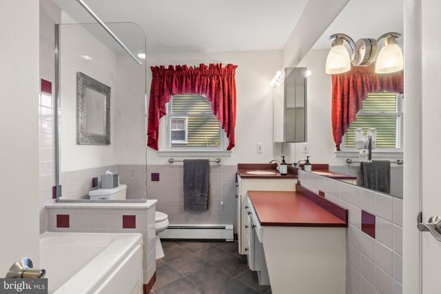 406 GRAISBURY AVE, Haddonfield, NJ 08033