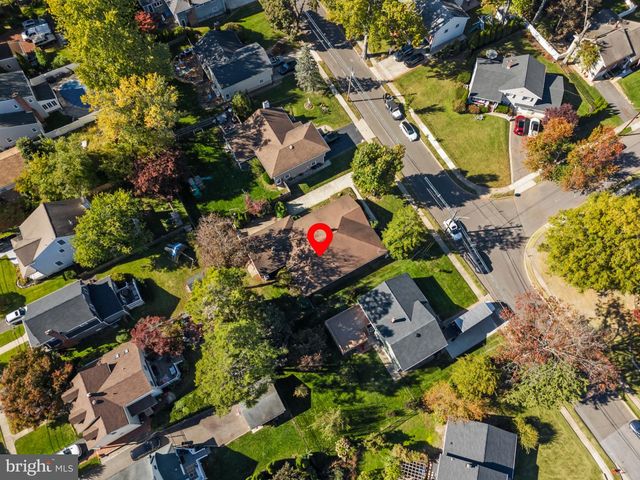 406 GRAISBURY AVE, Haddonfield, NJ 08033