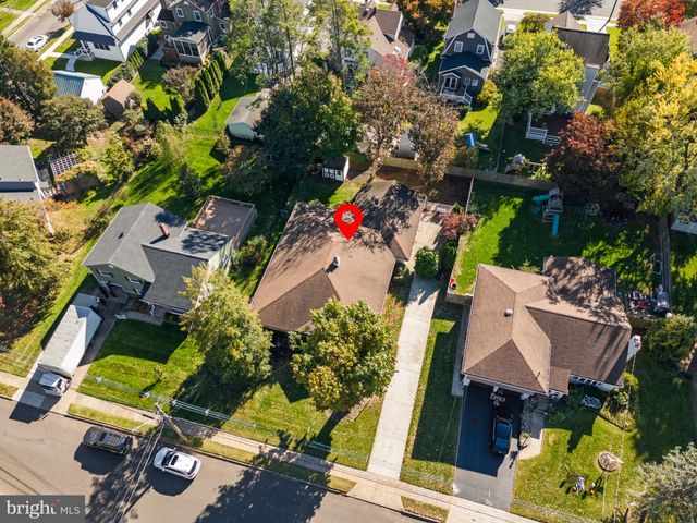 406 GRAISBURY AVE, Haddonfield, NJ 08033