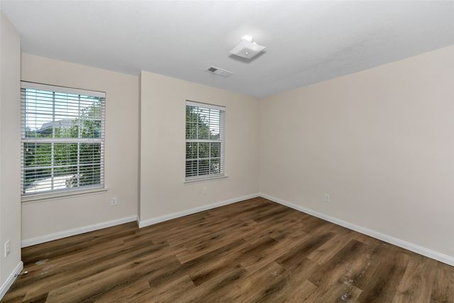 4820 Cedar Springs Drive, Fort Worth, TX 76179