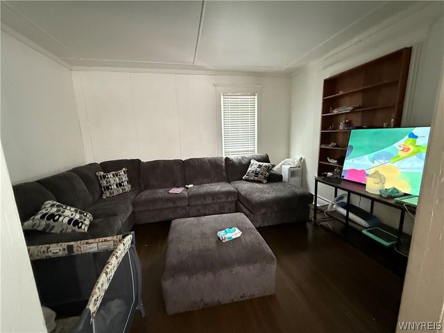 720 Monteagle Street, Niagara Falls, NY 14305