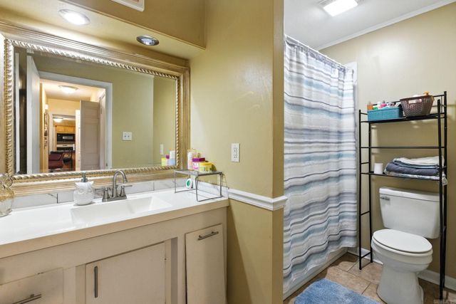 1900 Broken Arrow Drive, North Little Rock, AR 72118