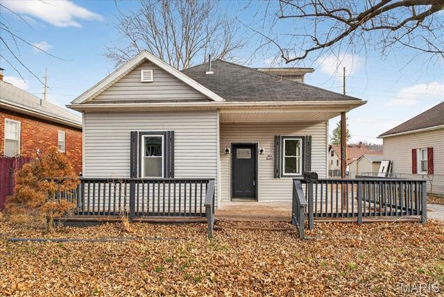 112 N 4th Street, Dupo, IL 62239