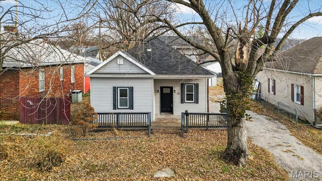 112 N 4th Street, Dupo, IL 62239