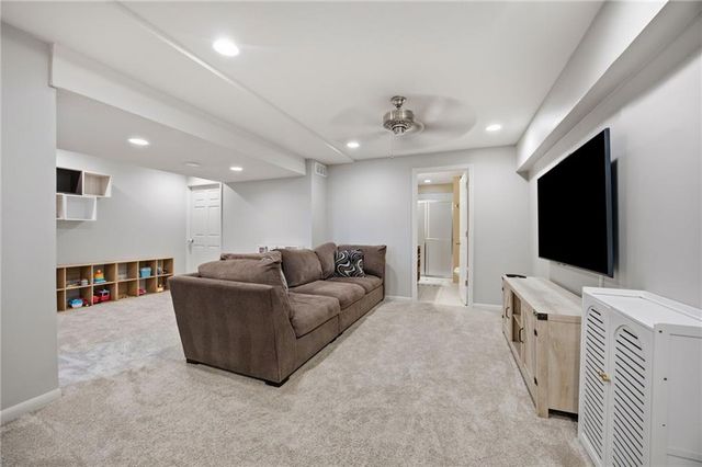 1846 W Cedar Street, Olathe, KS 66061