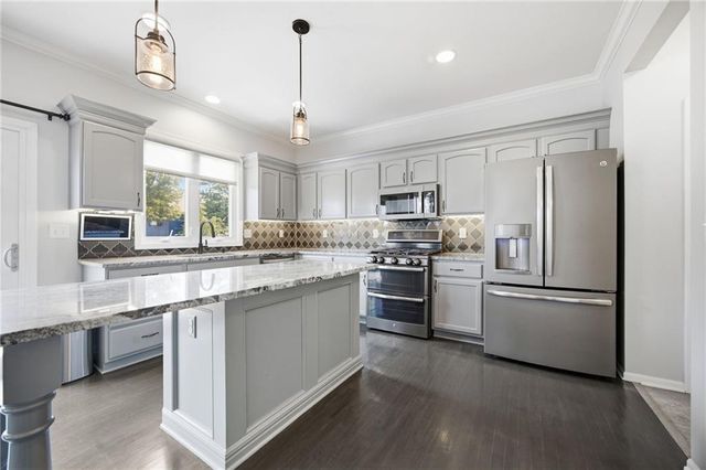 1846 W Cedar Street, Olathe, KS 66061