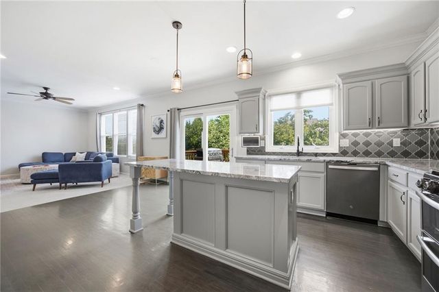 1846 W Cedar Street, Olathe, KS 66061