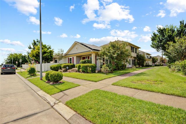 1633 Nichole Woods Drive, Houston, TX 77047