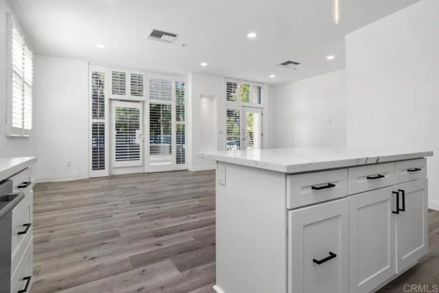110 W Island Avenue, San Diego, CA 92101