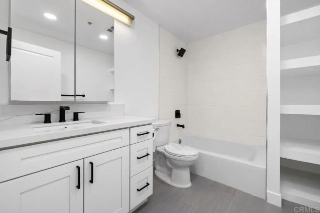 110 W Island Avenue, San Diego, CA 92101