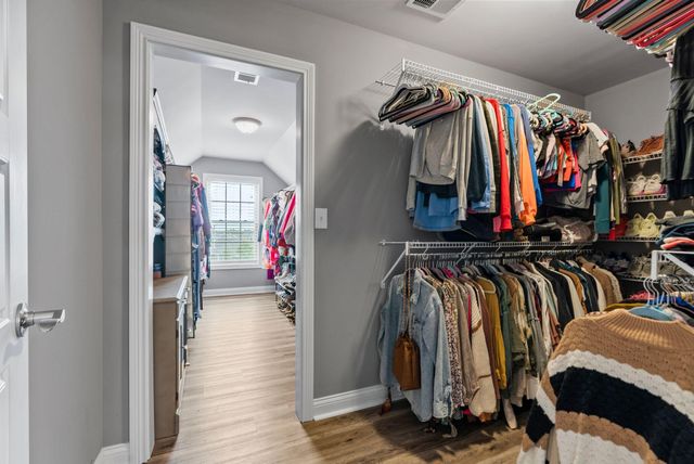 1137 Haddrell Point, Lexington, KY 40509