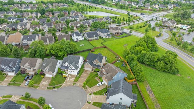 1137 Haddrell Point, Lexington, KY 40509