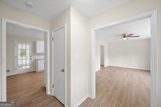 4471 Myrtle Hill Road NE, Kennesaw, GA 30144