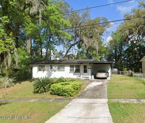 298 LEE Drive, Orange Park, FL 32073