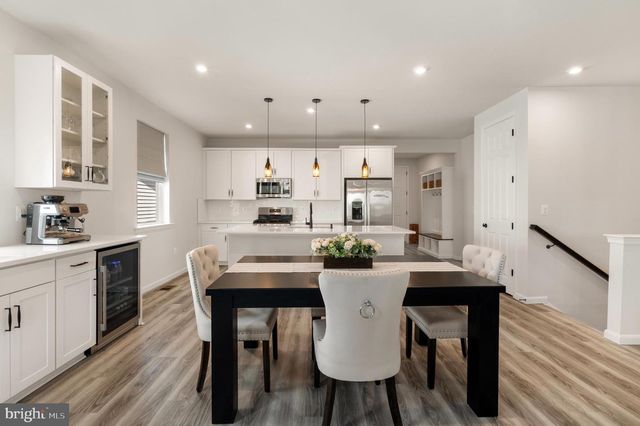 140 POE DR, Winchester, VA 22602