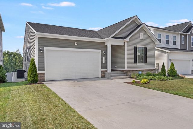 140 POE DR, Winchester, VA 22602
