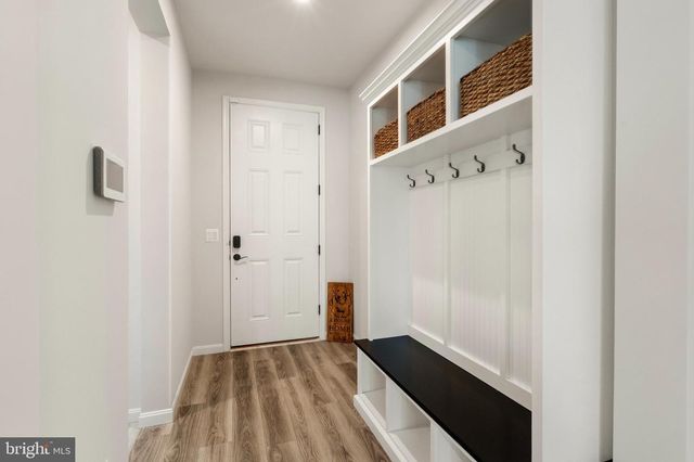 140 POE DR, Winchester, VA 22602