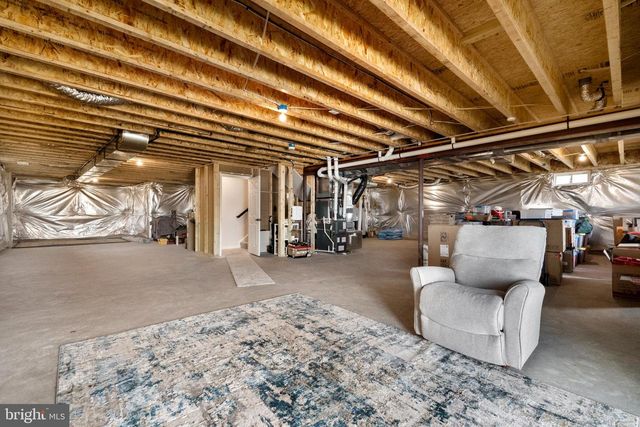 140 POE DR, Winchester, VA 22602