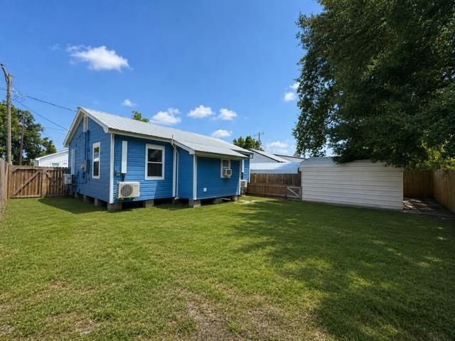 165 Carlos Street, Houma, LA 70364