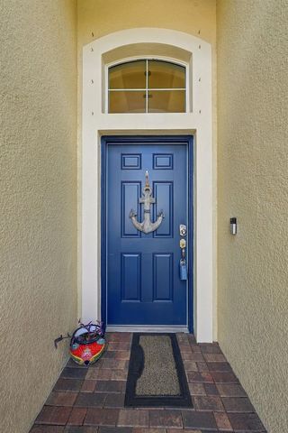704 CHIPPER DRIVE, Sun City Center, FL 33573