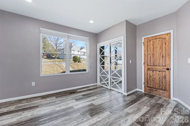 905 W 6th Avenue B Avenue, Gastonia, NC 28052