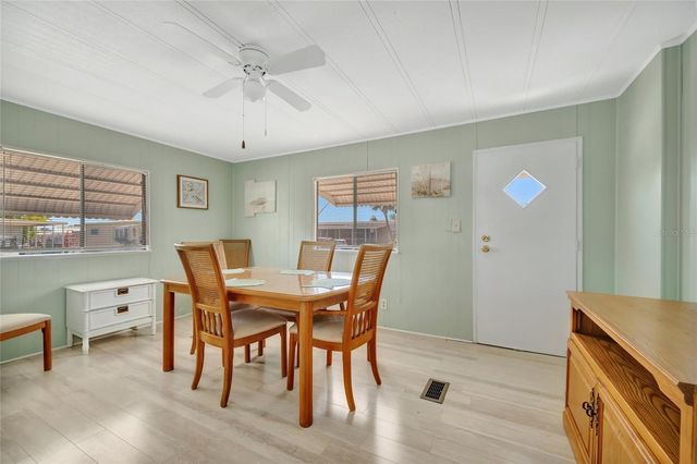 110 E SAINT LUCIA LOOP, Apollo Beach, FL 33572