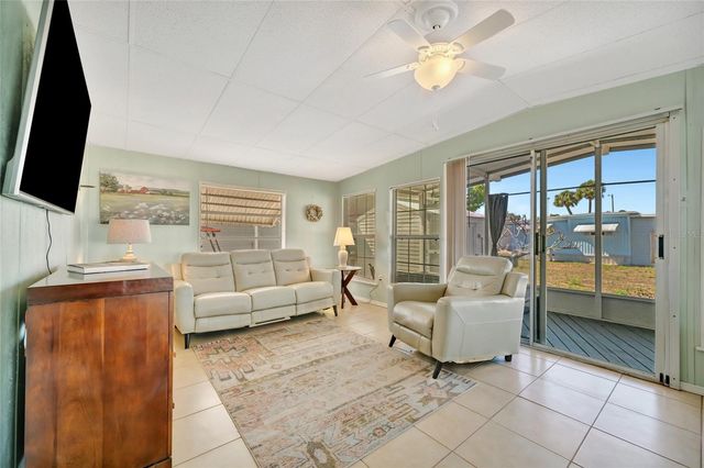 110 E SAINT LUCIA LOOP, Apollo Beach, FL 33572