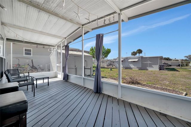 110 E SAINT LUCIA LOOP, Apollo Beach, FL 33572