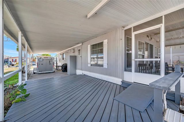 110 E SAINT LUCIA LOOP, Apollo Beach, FL 33572