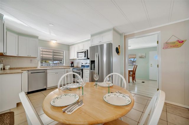 110 E SAINT LUCIA LOOP, Apollo Beach, FL 33572