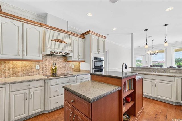 1019 Ridgewood Dr., North Myrtle Beach, SC 29582