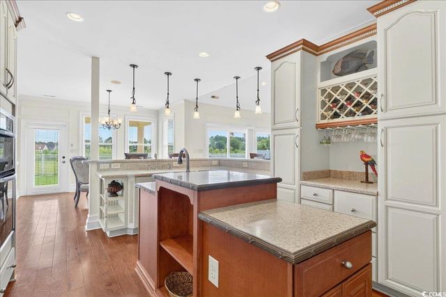 1019 Ridgewood Dr., North Myrtle Beach, SC 29582