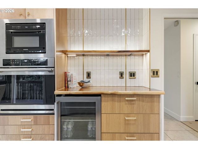 7190 Sw 142nd Ave, Beaverton, OR 97008