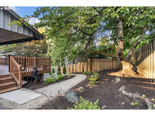7190 Sw 142nd Ave, Beaverton, OR 97008