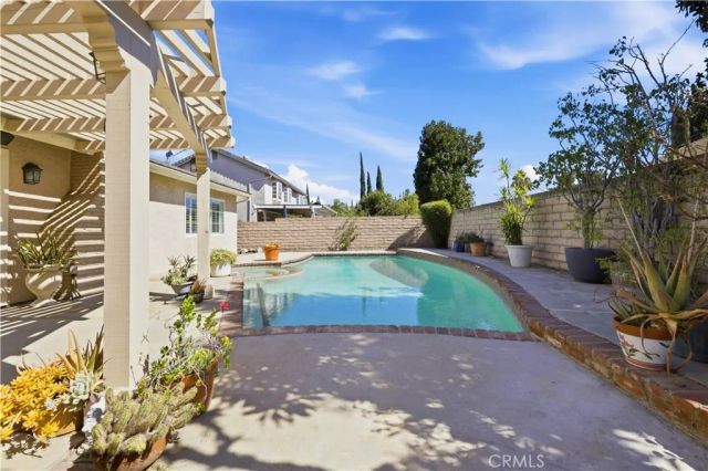 15444 Marilla Street, North Hills, CA 91343