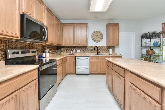 4913 Woodstock DR, Georgetown, TX 78633