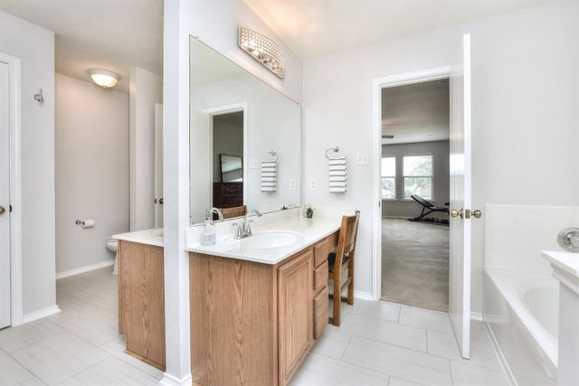 4913 Woodstock DR, Georgetown, TX 78633