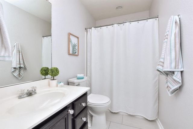 4913 Woodstock DR, Georgetown, TX 78633