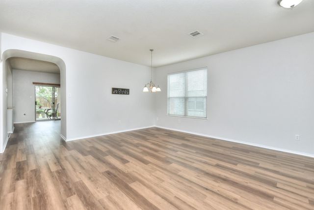 4913 Woodstock DR, Georgetown, TX 78633
