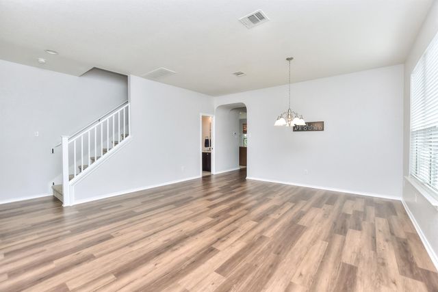 4913 Woodstock DR, Georgetown, TX 78633