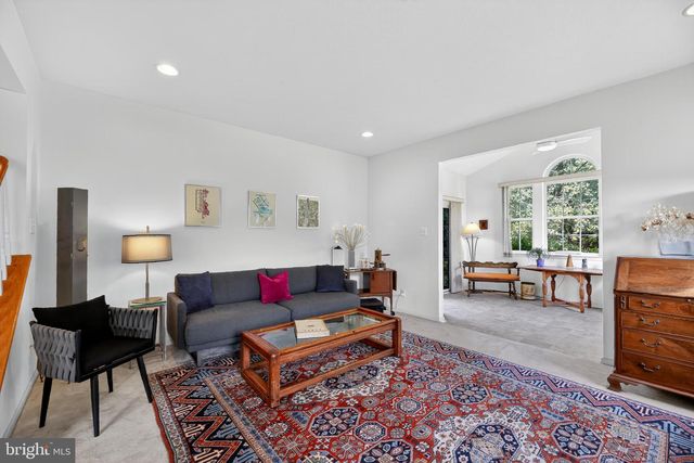 8 STARLING CT, West Deptford, NJ 08086