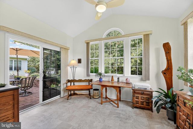 8 STARLING CT, West Deptford, NJ 08086