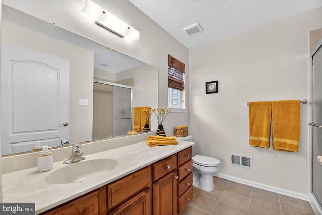 8 STARLING CT, West Deptford, NJ 08086