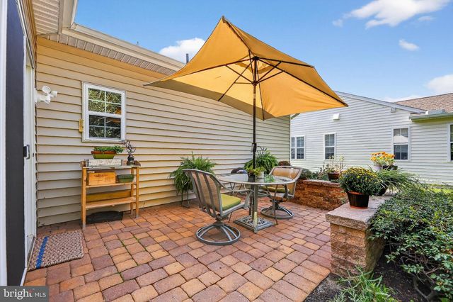 8 STARLING CT, West Deptford, NJ 08086