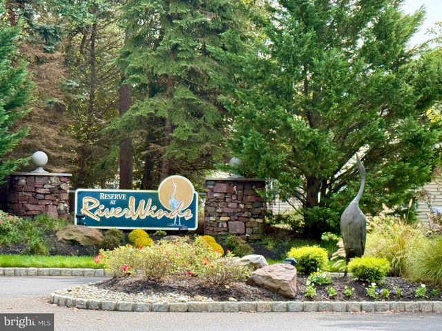 8 STARLING CT, West Deptford, NJ 08086