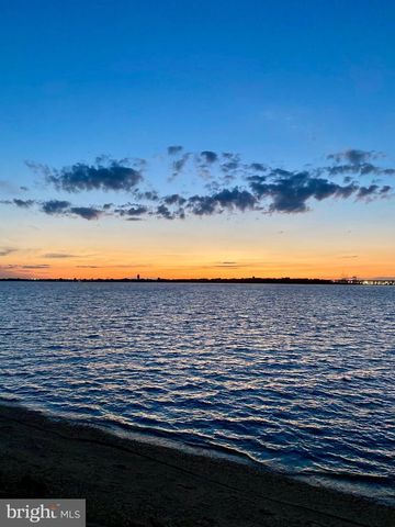 8 STARLING CT, West Deptford, NJ 08086