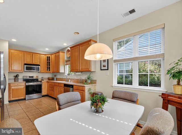 8 STARLING CT, West Deptford, NJ 08086