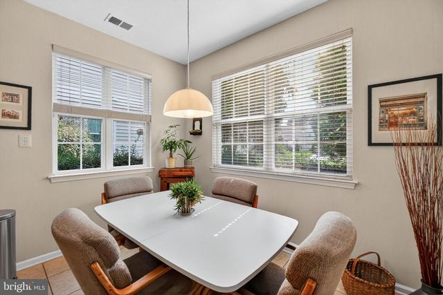 8 STARLING CT, West Deptford, NJ 08086