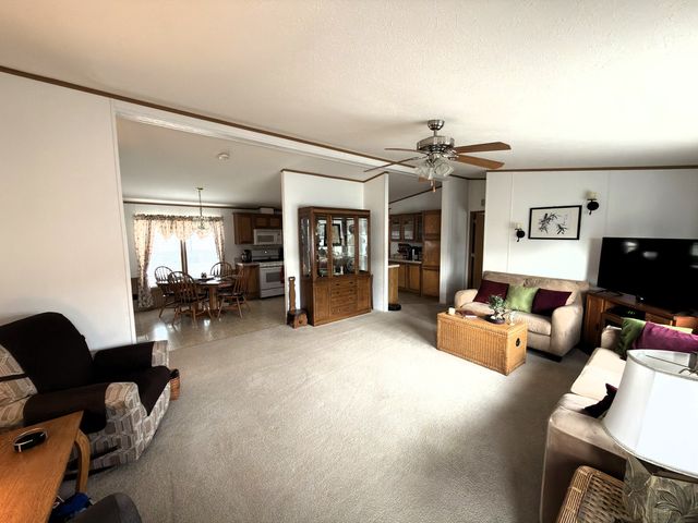 2073 Sunset Lane, Belvidere, IL 61008