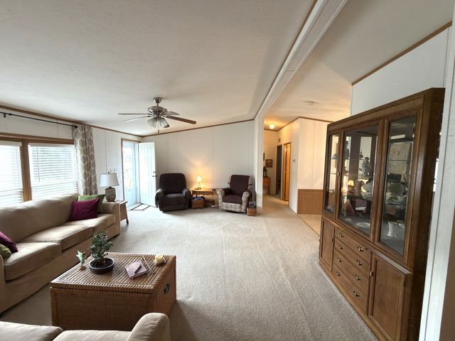 2073 Sunset Lane, Belvidere, IL 61008